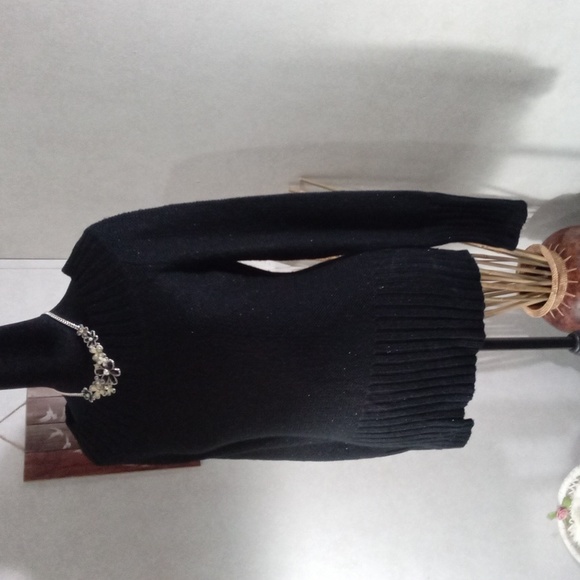 THE ORIGINAL ARIZONA JEAN COMPANY BLACK SWEATER - Picture 2 of 8